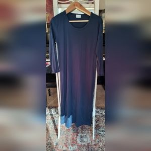 Hanro of Switzerland Dark Blue 3/4 Sleeve Nightgown with side Slits size Small